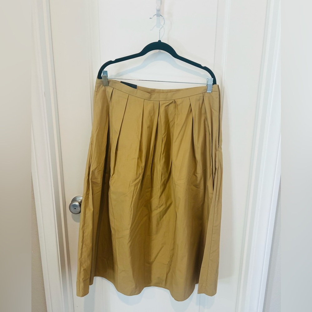 Banana Republic Factory A-Line Skirt in Tan